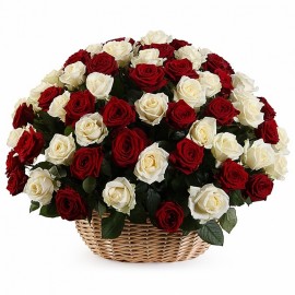 Корзинка из 101 красной розы Ред Наоми и белой розы Аваланш №5