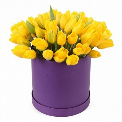 Коробочка из 45 желтых тюльпанов №52